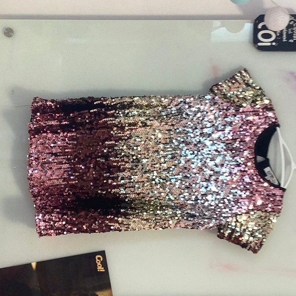 Shining dresse - Picture 1 of 1